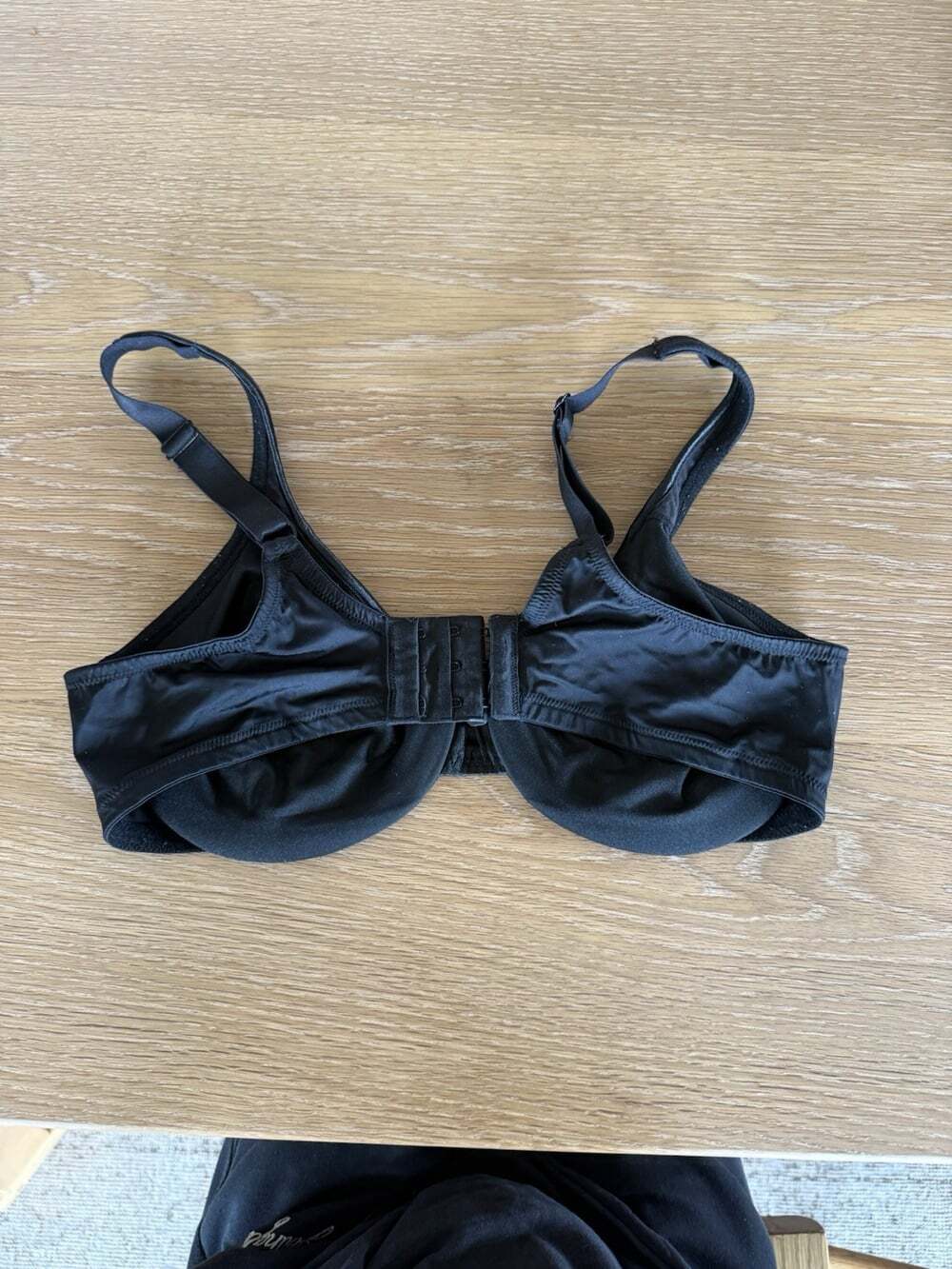 Olga Women’s Bra in Black Size: 36C 36 C Satin Silly Smooth Wired Unpadded - Picture 3 of 4